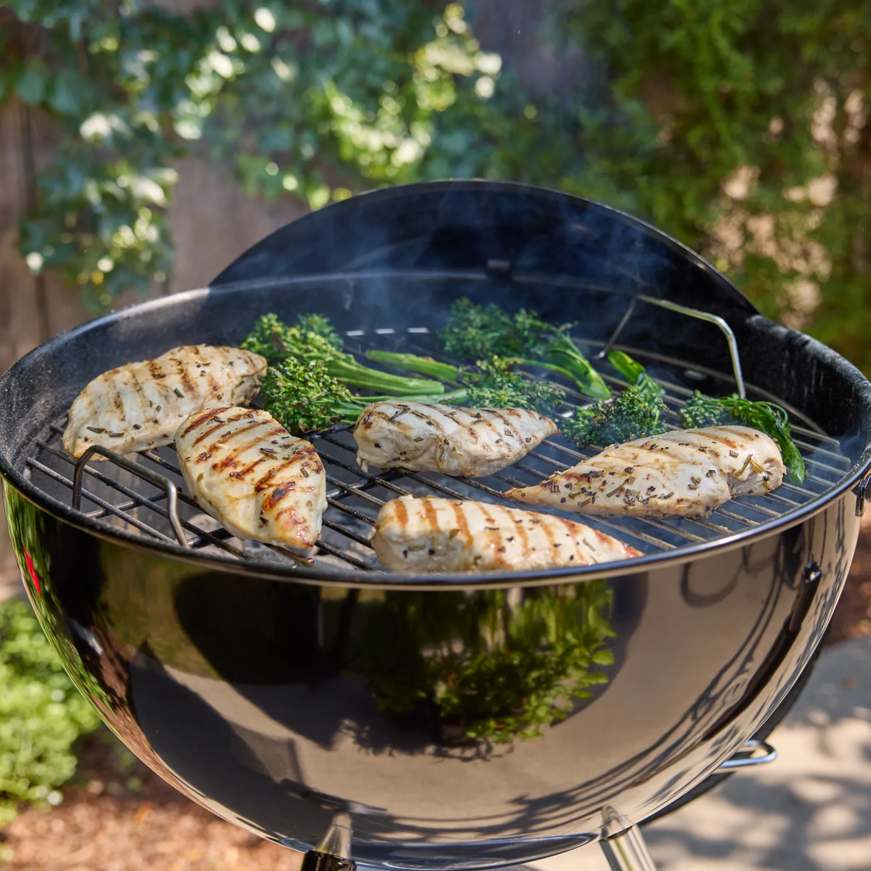 18” Original Kettle® Charcoal Grill