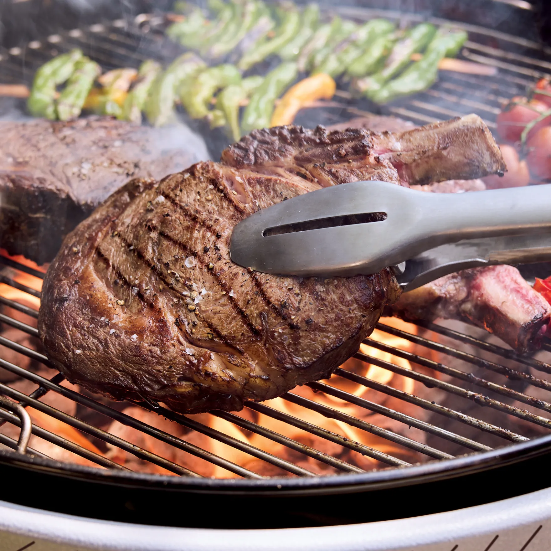 22” Performer™ Charcoal Grill