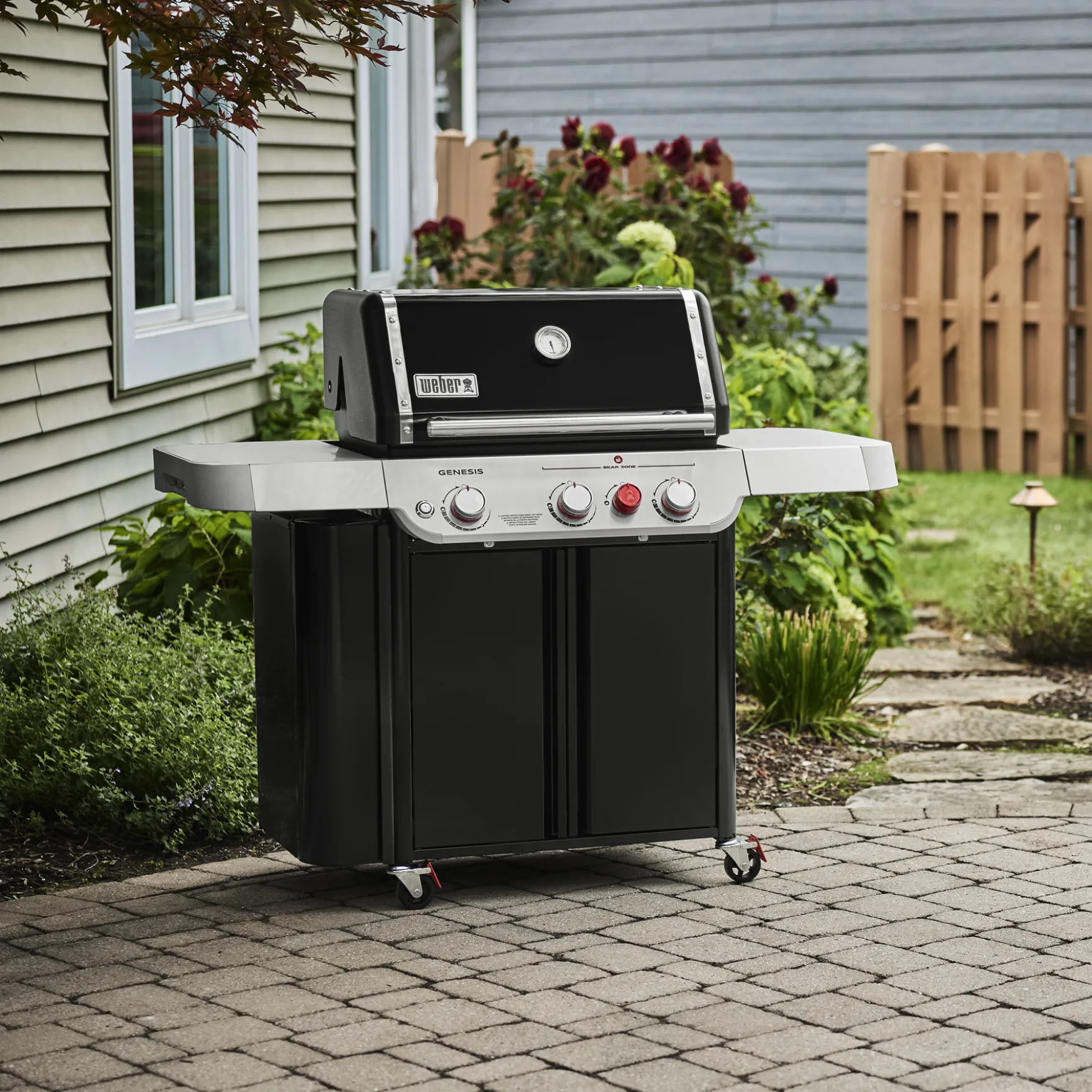Genesis E-330 Gas Grill (Natural Gas)