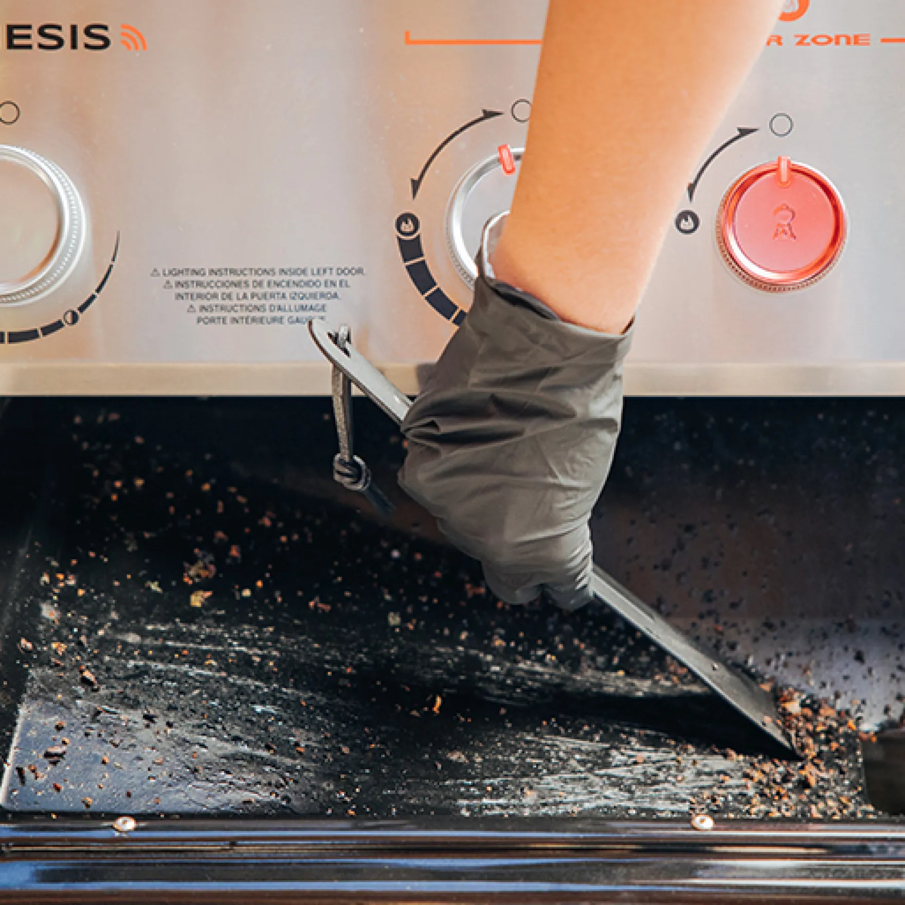 Genesis S-435 Gas Grill (Liquid Propane)