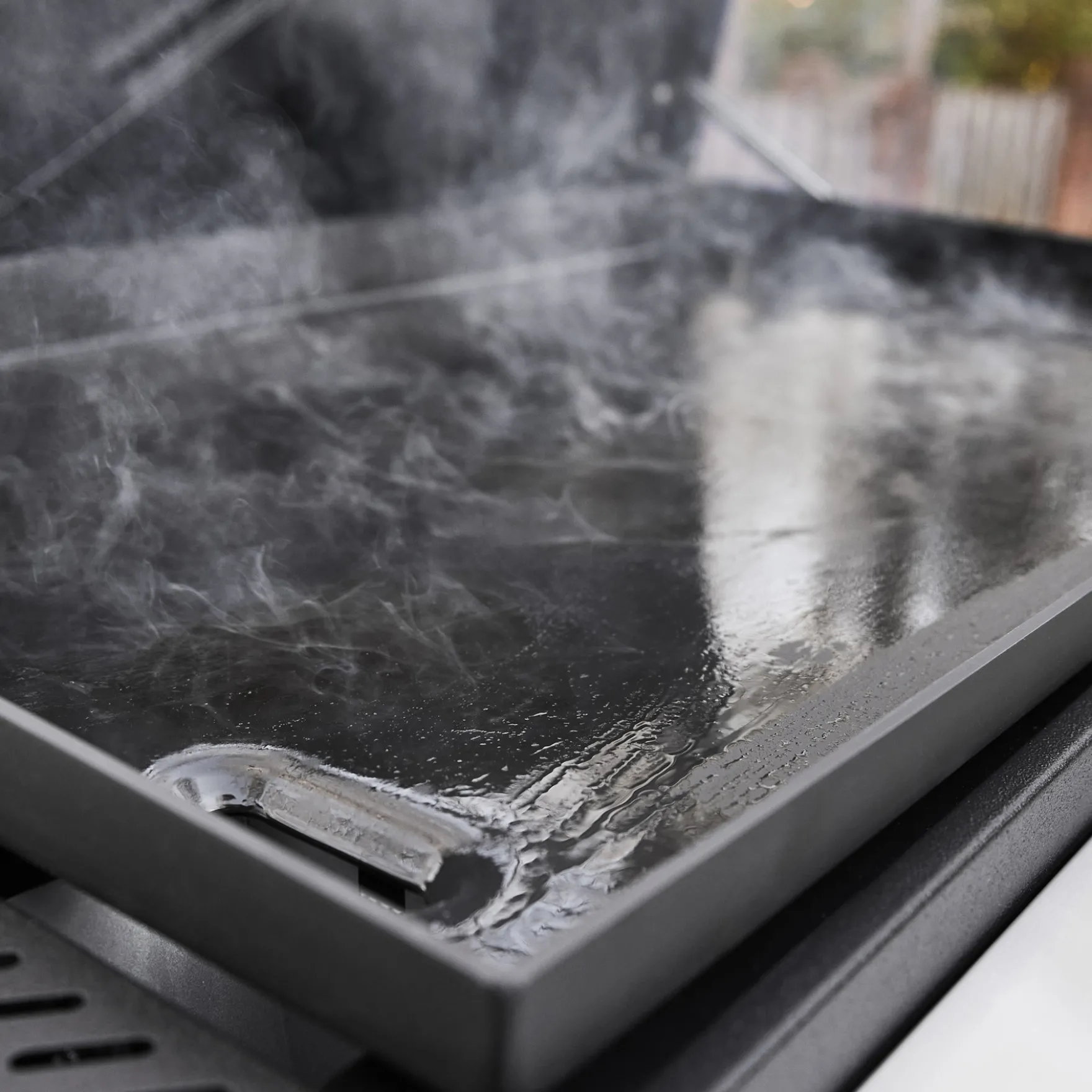 Slate® 36" Rust-Resistant Griddle with Flip-Up Side Table (Natural Gas)
