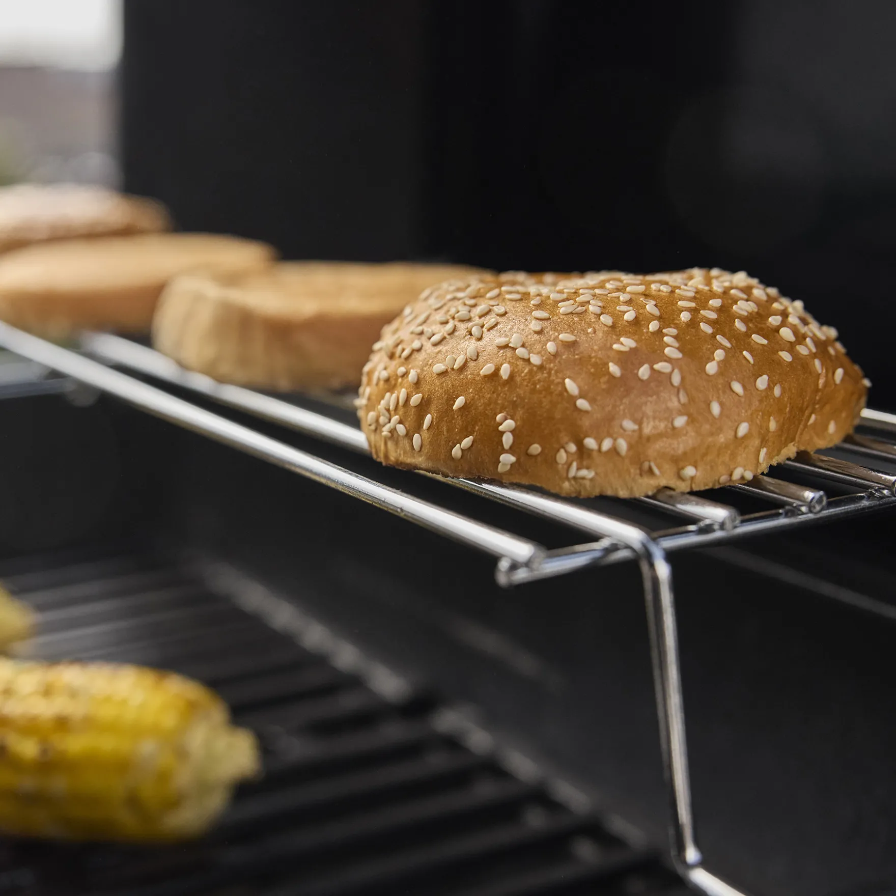 Spirit® E-325 Gas Grill (Liquid Propane)