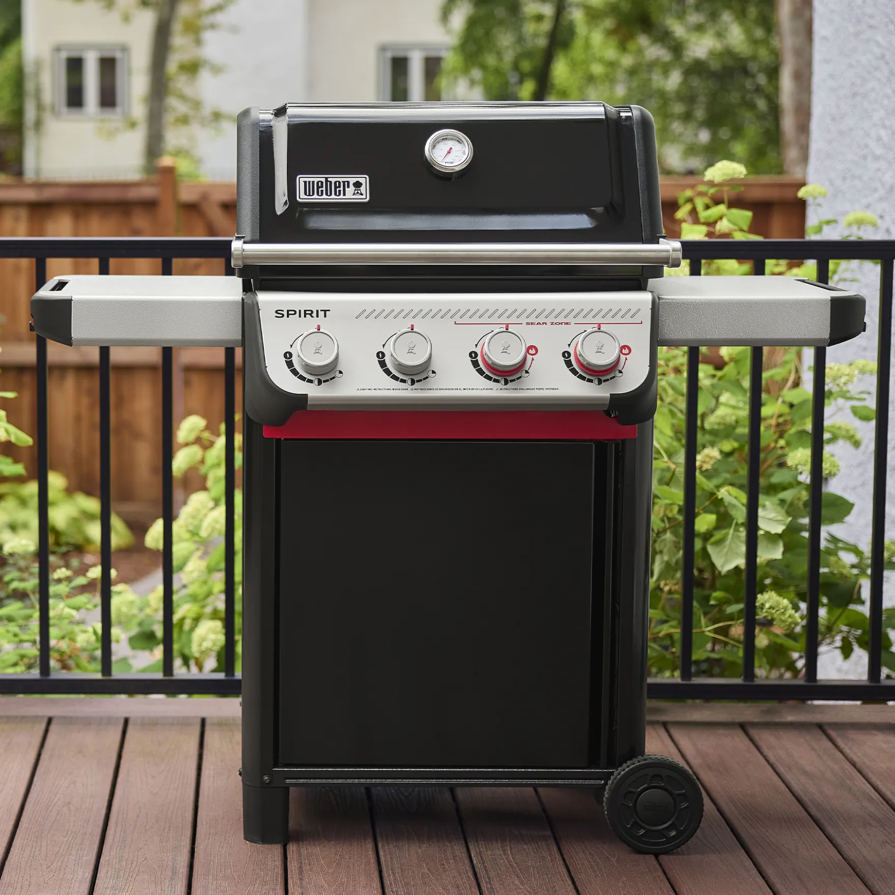 Spirit® E-425 Gas Grill (Liquid Propane)