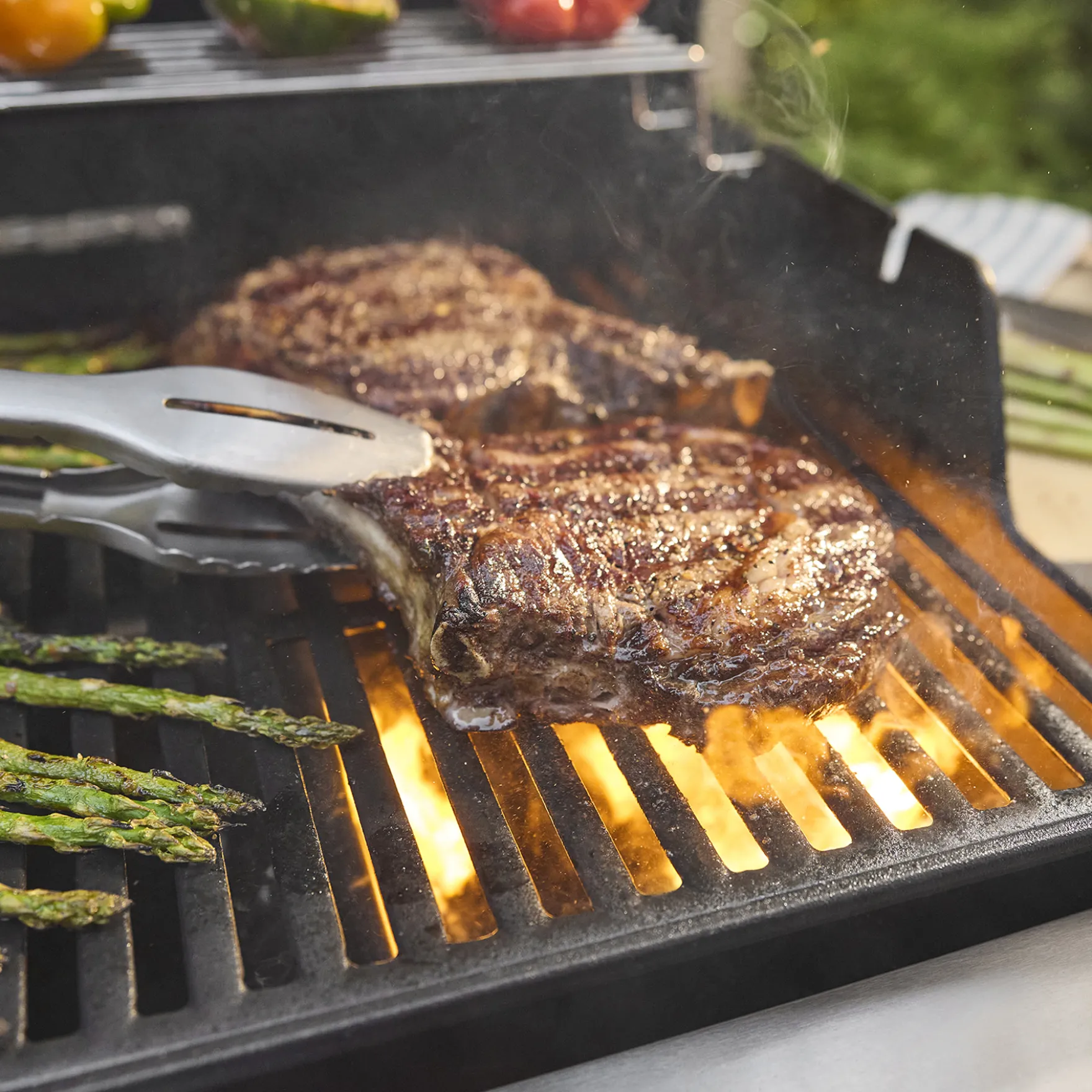 Spirit® E-435 Gas Grill (Liquid Propane)