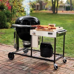 Summit® Kamado S6 Charcoal Grill Center